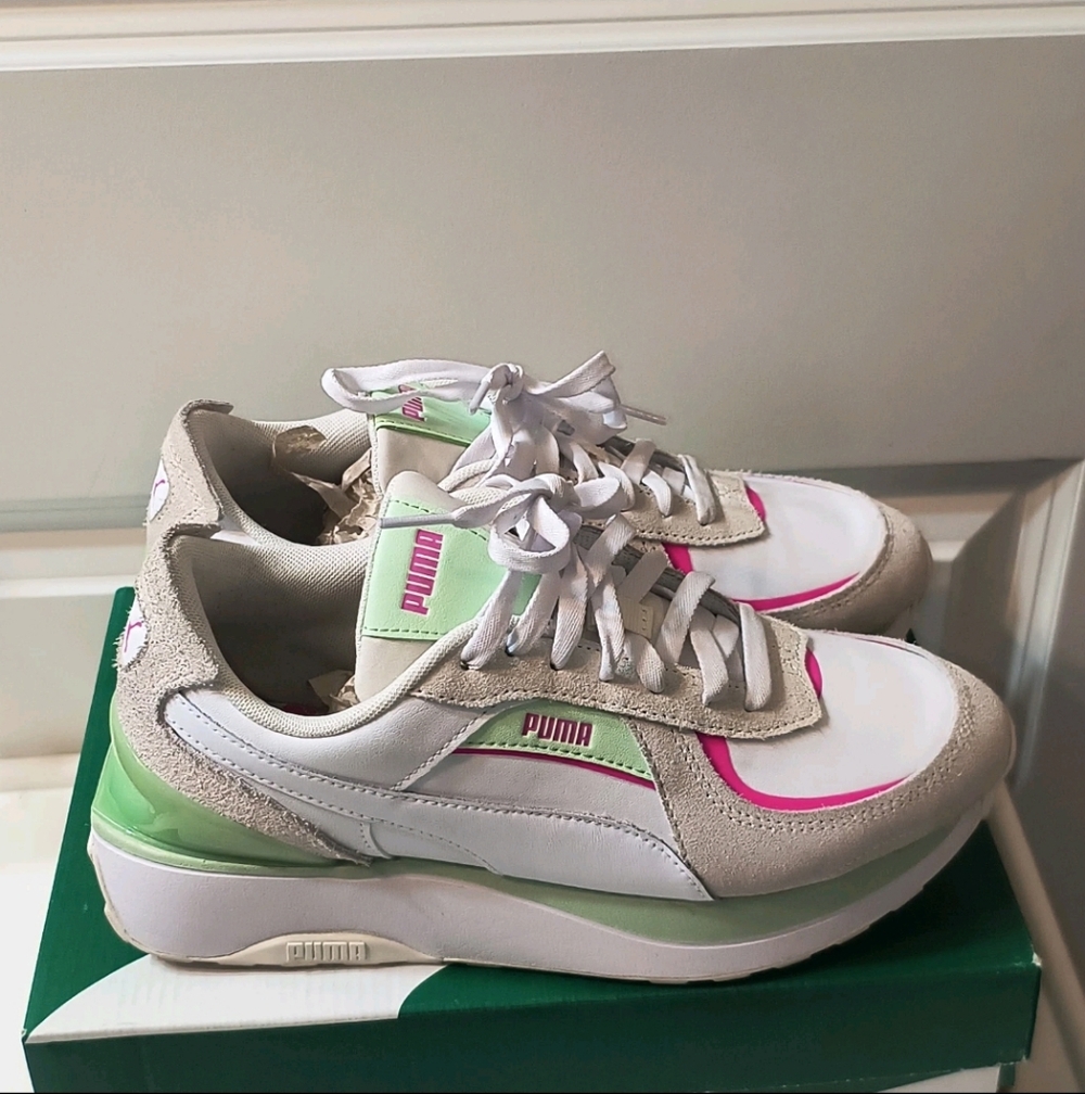 Puma Cruise Rider NU Brighter Days - Women's Size 9